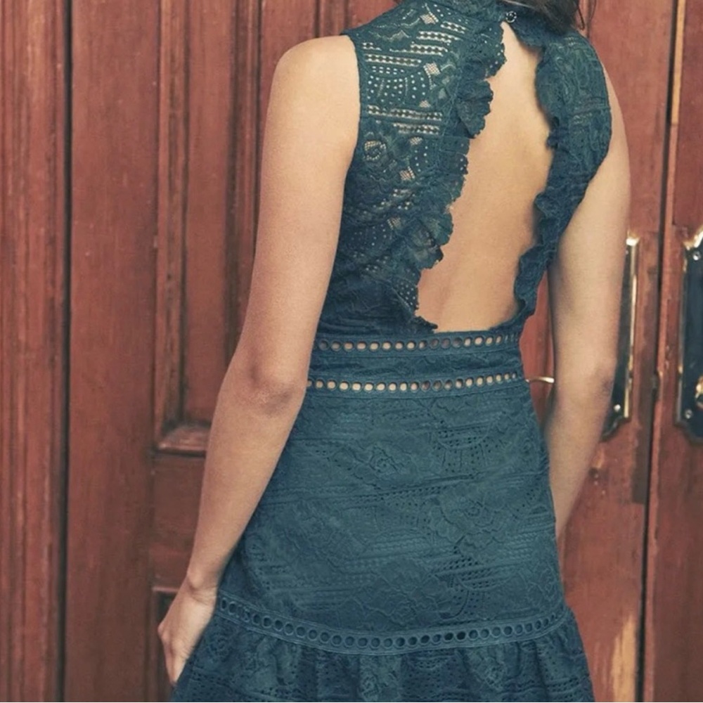 SAYLOR Emerald Green Lace Mini Dress - Picture 2 of 9